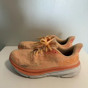 Hoka Women's Clifton 8 Cantaloupe‎ Orange Sneaker Comfort Shoe 8B thumbnail 3
