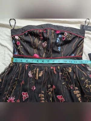 NWT Lulus For the Frill of It Embroidered Strapless Midi Dress Small Black/Pink thumbnail 7