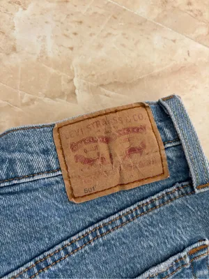 Levi's 501 jeans shorts button fly spring summer beach thumbnail 3