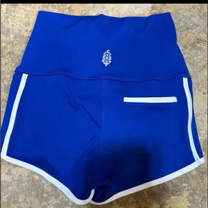 Free People Island Time Shorts. Size Small thumbnail 6