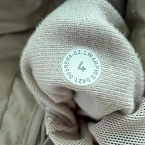 Lululemon Wunder Puff Jacket Raw Linen Tan NEW Size 4 700 Goose Fill Winter Ski thumbnail 7