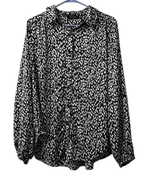 Doe &‎ Rae Button-Front Shirt Long Sleeve Size Medium Polyester Business Casual thumbnail 1