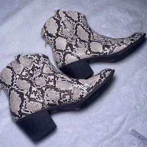 Style & Co. MyKenna Western Snakeskin Ankle Booties Size 9 thumbnail 4