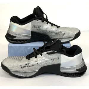 Nike Metcon 8 Premium Womens 8 Silver Iridescent Cross Training Shoes DQ4681-100 thumbnail 3
