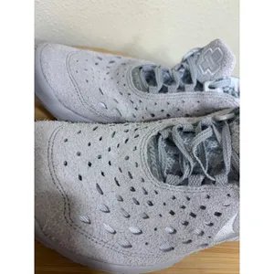Nike Sneaker 8 Free Run Trail Shoes Neutral Gray CW5814-002 Suede thumbnail 9