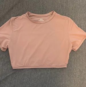 SKIMS Cropped T-Shirt thumbnail 1
