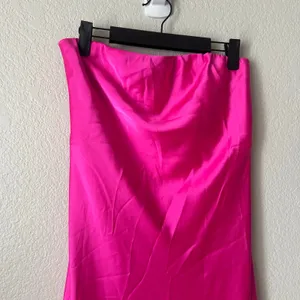 Show Me Your Mumu Taylor Tube Maxi Dress Hot Pink Size Large NWT thumbnail 6