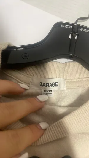 Garage Beige sweatshirt size xs thumbnail 2