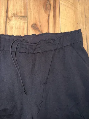 Black lululemon joggers thumbnail 2