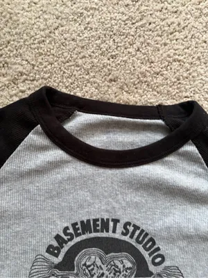 Brandy melville John Galt Pacsun Long-Sleeve Top Gray & Black Raglan size small thumbnail 6
