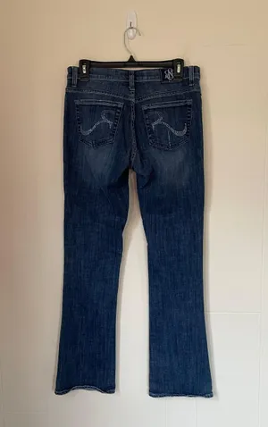 Rock & Republic jeans distressed fading medium wash denim women’s size 10M thumbnail 6