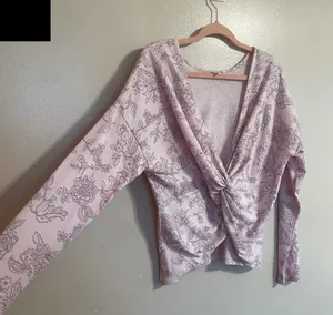 CANDIE’S Floral Design Top thumbnail 7