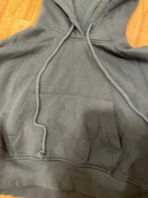 Cropped Zara gray hoodie thumbnail 2