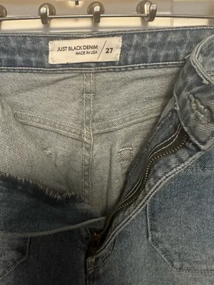 Just Black Light Blue High-Rise Wide-Leg Crop Jeans with Front Patch Pockets thumbnail 7