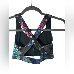 Lululemon In A Flash Bra Size 4 Petal Pop Floral Black Multi‎ thumbnail 6