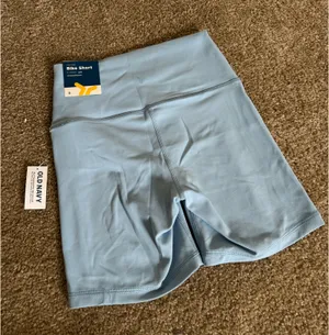 Old Navy Active Biker Shorts Go-Dry thumbnail 4