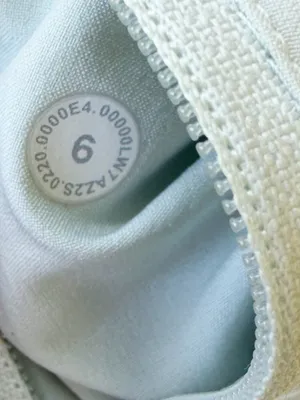 LULULEMON Tracker Short V 4” in Island Mist Size 6 thumbnail 7