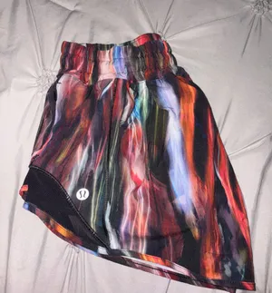 Lululemon Shorts thumbnail 2
