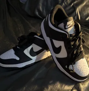 Nike Dunk Low Women’s Black White Panda thumbnail 2