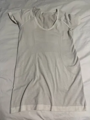 Lululemon Swiftly Tech V-Neck thumbnail 4