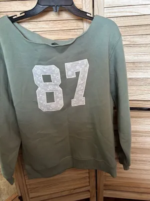 wild fable Oversized Green Crewneck Sweatshirt with Patch Detail Small thumbnail 1