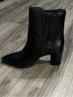 House of Harlow 1960 Black Leather Chelsea Ankle Boots thumbnail 3
