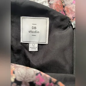DB Studio Floral V-Neck Sleeveless Dress thumbnail 3