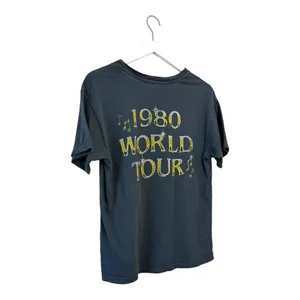 Daydreamer Elton John 1980 World Tour Graphic Tee Charcoal Size XS thumbnail 5