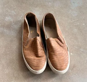 Source Unknown Tan Slip thumbnail 1