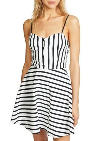 Alice + Olivia Nella Striped Button-Front Mini‎ Dress Size 6 Black White nwot thumbnail 1