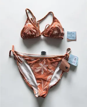 Shade & Shore Womens Rust Orange Floral Triangle Bikini‎ Set NWT Size Medium thumbnail 1
