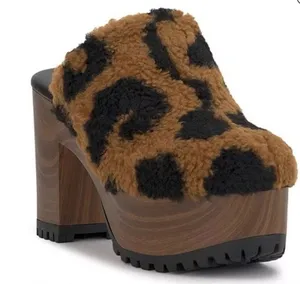 JS Size 9M Jessica Simpson Tyvah Womens Round Closed Toe Clogs New No Tag No Box thumbnail 1