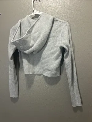 Brandy Melville Heather Gray Ribbed Knit Full Zip Cropped Hoodie Sweater OS thumbnail 2