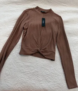 Lulus Long Sleeve Top Crop thumbnail 1