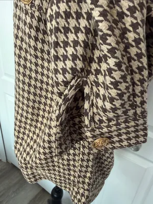 BloomChic Brown & Cream Houndstooth Button thumbnail 5