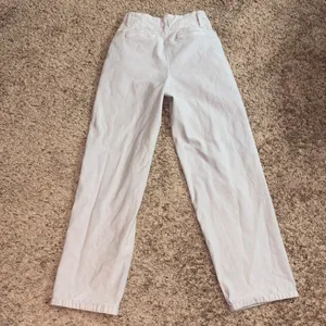 Aritzia Wilfred Free Light Gray Wide Leg Pants thumbnail 3