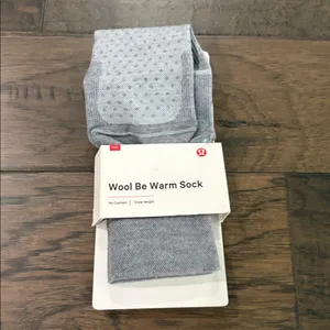 New With Tags Lululemon Wool Be Warm Socks Sz S/M thumbnail 4