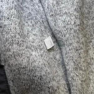 Lululemon Its Fleecing Cold Zip Up Jacket Heathered White Gray Women Size 6 EUC thumbnail 8