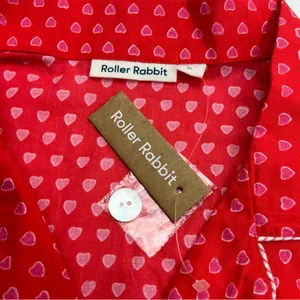 Roller Rabbit Red Pink Heart Button Front Nightgown Sleep Tunic Shirt Medium NEW thumbnail 6