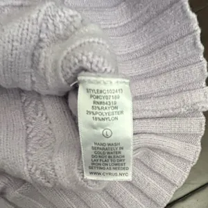 Cyrus Women’s Light Purple Crewneck Sweater Large thumbnail 4