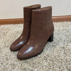 Madewell The Mira Side-Seam Ankle Boot in Croc Embossed Leather thumbnail 2