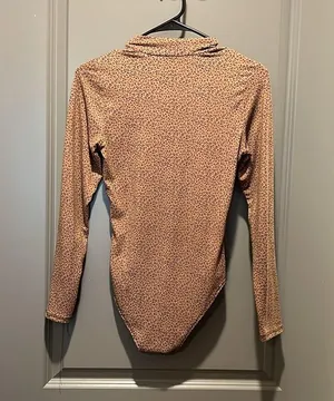 Cheetah print body suit Size XS thumbnail 2