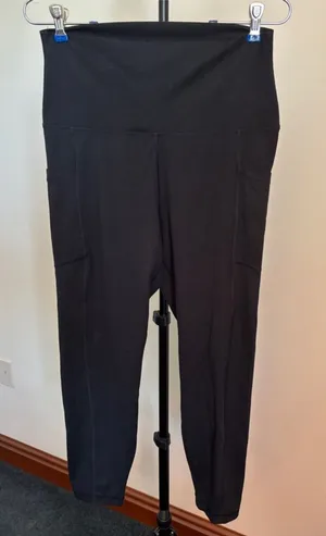 Yogalicious Black High-Waist Pocket Leggings thumbnail 1