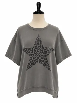 Easel Oversized Gray Star Leopard Print Top thumbnail 5