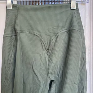 Gymshark Olive Green Directional Ribbed Leggings‎ Size XS NWT thumbnail 6