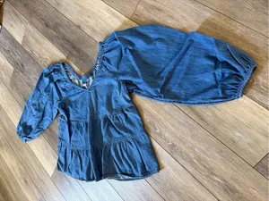 Old Navy Tiered Swing Long-Sleeve Denim Top thumbnail 3