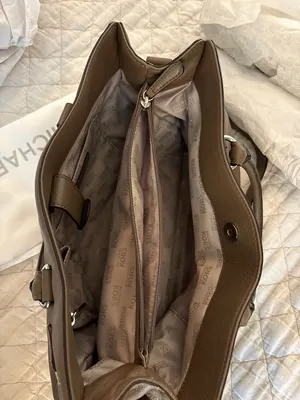 Michael Kors Purse thumbnail 2