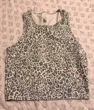 Green leopard athletic tank Size L thumbnail 1