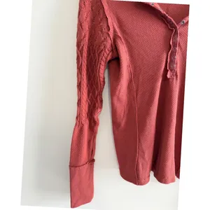 BKE Henley Top Red Waffle Cable Knit Boho Textured Long Sleeve Thermal Small thumbnail 3