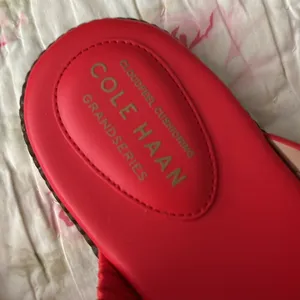 Cole haan sandals beautiful brand new condition 7 1/2 thumbnail 2